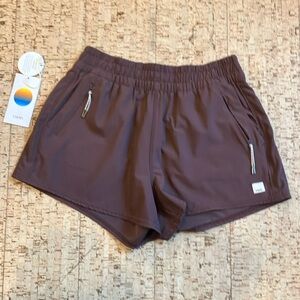 Vuori Dash shorts